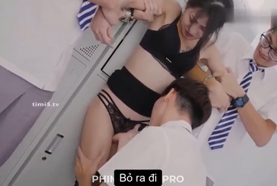 Hãm hiếp tập thể giáo viên thực tập dâm đãng ngực khủng Chen Kexin